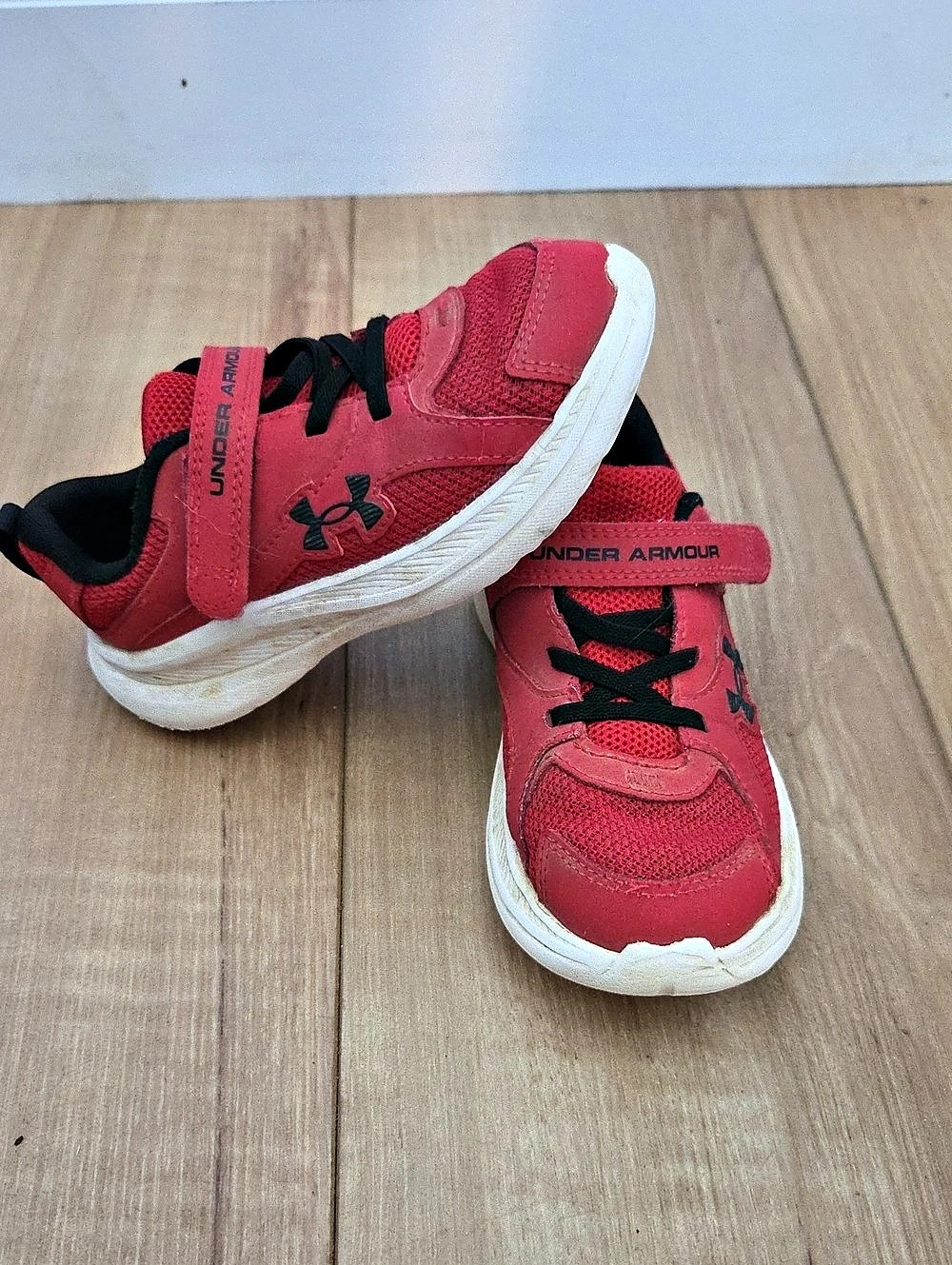 Under Armour Impulse Athletic Sneakers